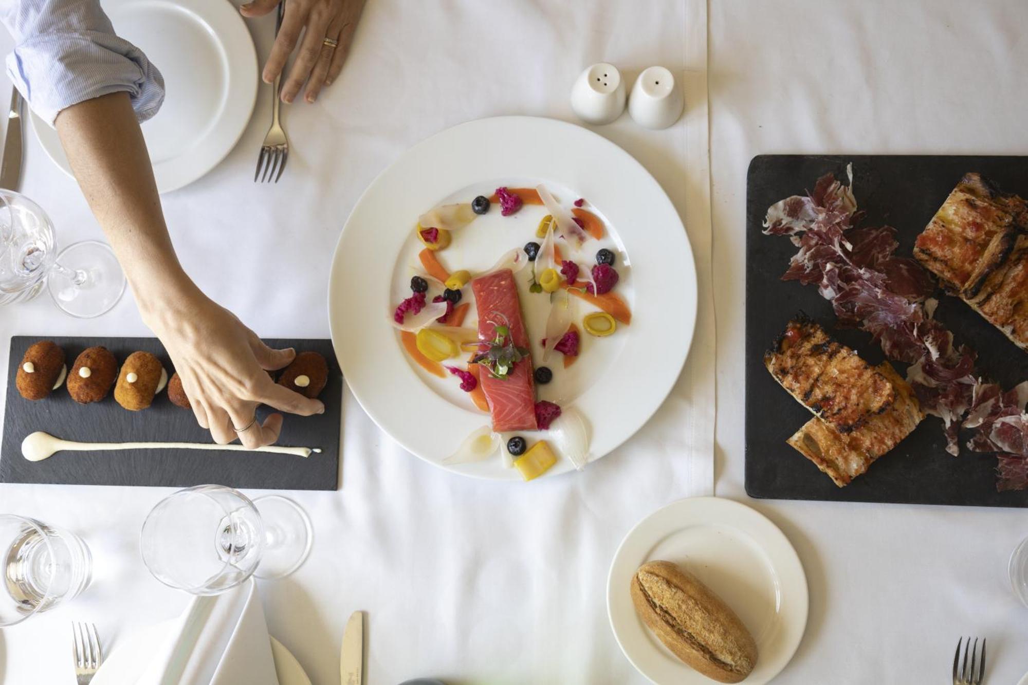 เมเลีย คีโรนา Hotel ชีโรนา ภายนอก รูปภาพ